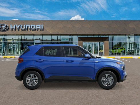 New 2026 Hyundai Venue SE image 7