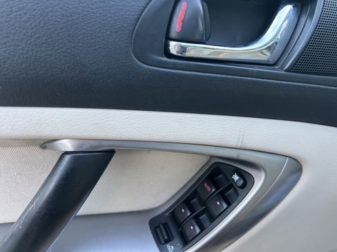 Used 2007 Subaru Outback 2.5i image 24