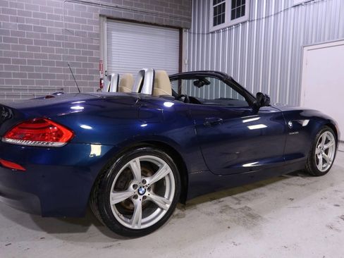 Used 2011 BMW Z4 sDrive30i image 5