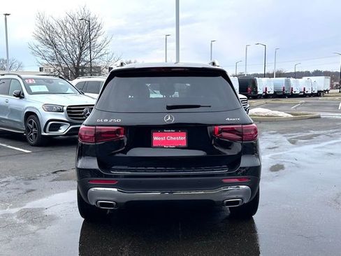New 2026 Mercedes-Benz GLB 250 4MATIC image 9