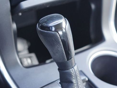 Used 2015 Toyota Camry SE w/ Moonroof Package image 29