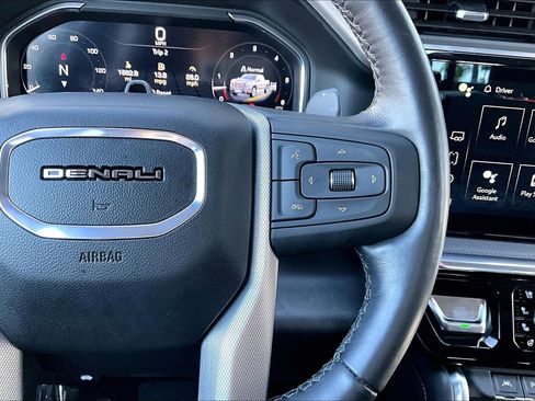 Used 2024 GMC Sierra 1500 Denali AWD/4WD image 19