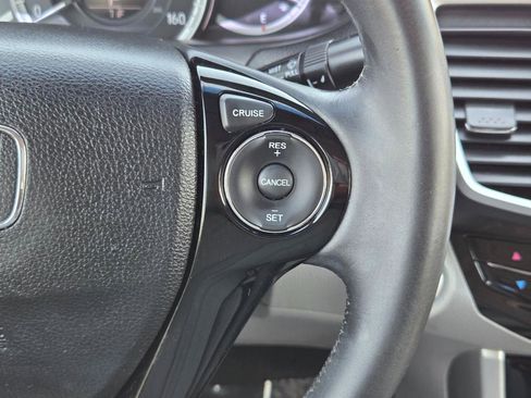 Used 2016 Honda Accord EX-L image 27