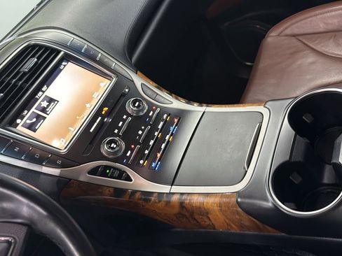 Used 2018 Lincoln MKX Reserve FWD image 20
