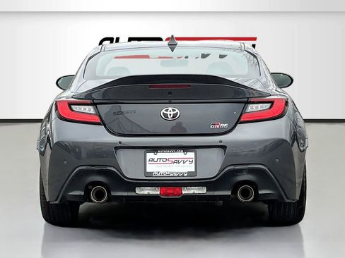 Used 2025 Toyota GR86 Premium w/ ALL Weather Mat Package (TMS) image 6