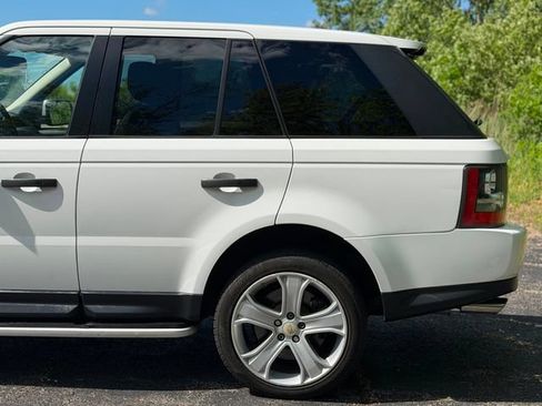 Used 2011 Land Rover Range Rover Sport Supercharged AWD/4WD image 9