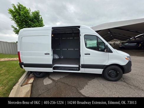 New 2026 Mercedes-Benz Sprinter 2500 image 4