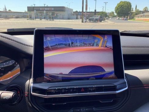 New 2025 Jeep Compass Trailhawk w/ Sun & Sound Group image 19