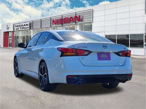 Certified 2024 Nissan Altima 2.5 SR image 5