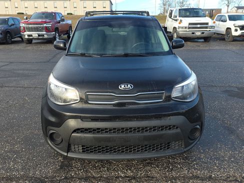 Used 2017 Kia Soul image 2