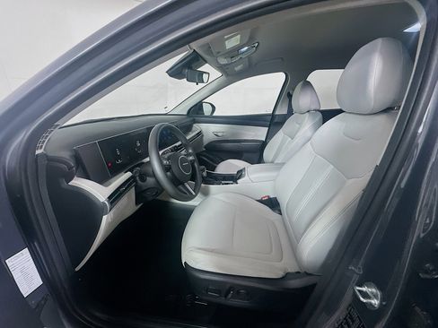 Used 2025 Hyundai Tucson SEL FWD image 13