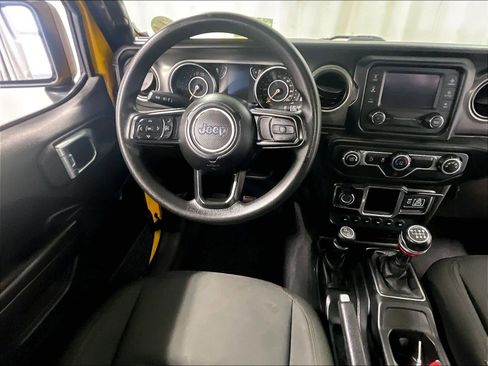 Used 2021 Jeep Wrangler Sport image 17