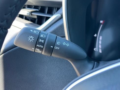 New 2024 Toyota Corolla Cross XLE image 27