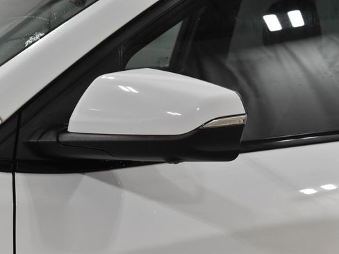 Used 2022 Chevrolet Equinox RS w/ RS Leather Package image 34