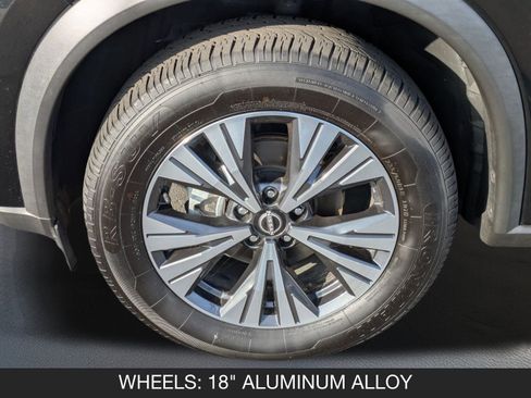 Used 2023 Nissan Rogue SV image 11