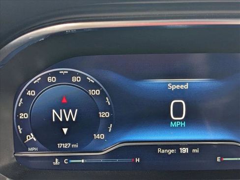 Certified 2024 Chevrolet Suburban Premier image 11