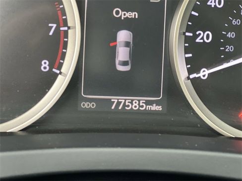 Used 2015 Lexus IS 250 AWD image 13