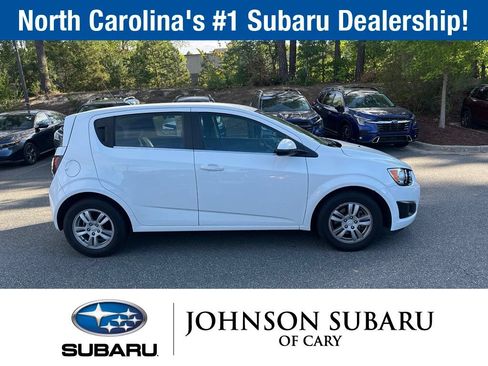Used 2015 Chevrolet Sonic LT FWD image 3