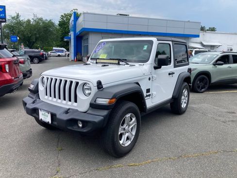 Used 2022 Jeep Wrangler Sport AWD/4WD image 17