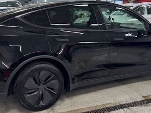 Used 2026 Tesla Model Y Long Range AWD/4WD image 6