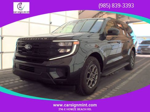 Used 2025 Ford Expedition Max Active RWD image 1