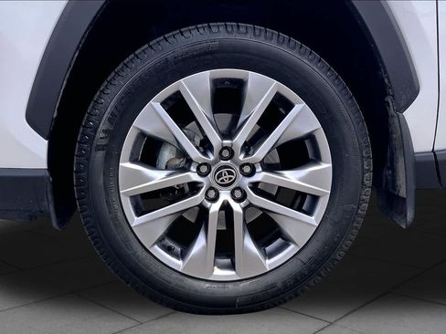 Used 2023 Toyota RAV4 XLE Premium FWD image 11