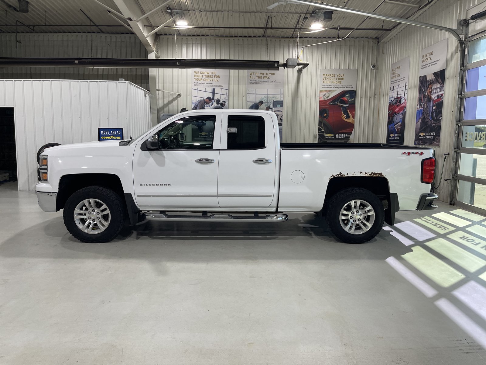 Used 2014 Chevrolet Silverado 1500 LTZ AWD/4WD image 5