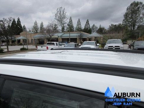 New 2026 Jeep Compass Latitude image 6