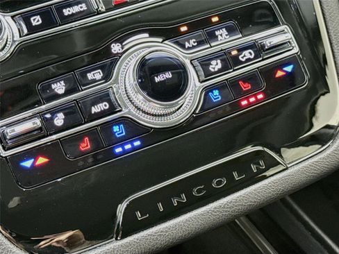 Used 2022 Lincoln Corsair FWD w/ Equipment Group 101A image 12