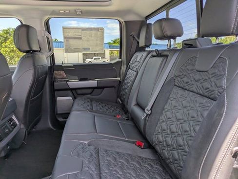 New 2026 Ford F250 Lariat w/ Black Appearance Package AWD/4WD image 30
