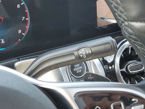 Used 2022 Mercedes-Benz GLB 250 4MATIC image 15