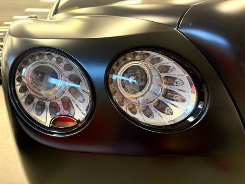 Used 2015 Bentley Flying Spur V8 image 23