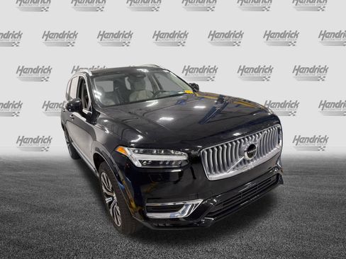 Used 2025 Volvo XC90 B6 Plus AWD/4WD image 2