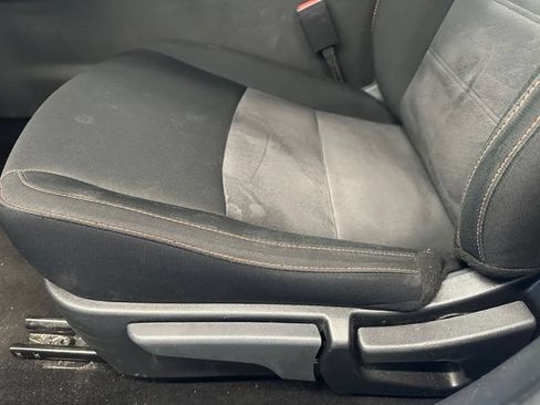 Used 2025 Nissan Sentra SR FWD image 17