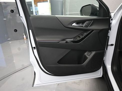 New 2026 Chevrolet Equinox RS w/ Convenience Package III FWD image 11