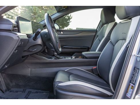 Used 2025 Kia K5 GT-Line image 14