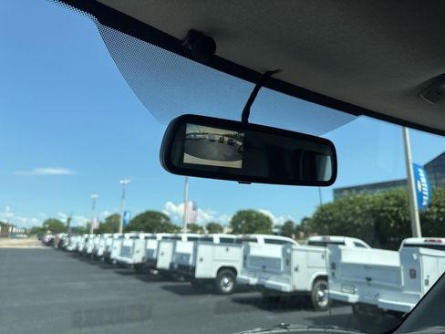 New 2025 Chevrolet Express 3500 w/ Power Convenience Package image 15