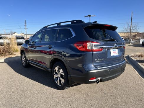 Used 2023 Subaru Ascent Premium w/ Convenience Package image 11