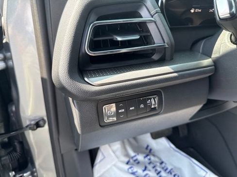 New 2026 Chevrolet Traverse LT AWD/4WD image 17