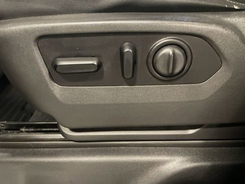 Used 2020 Chevrolet Silverado 2500 LTZ w/ LTZ Convenience Package image 23