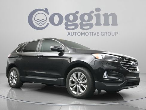 Certified 2024 Ford Edge Titanium AWD/4WD image 18