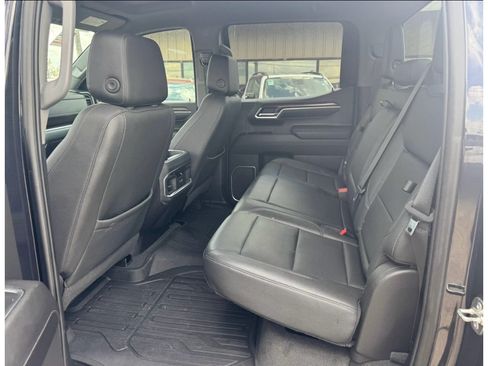 Used 2023 GMC Sierra 1500 SLT AWD/4WD image 16