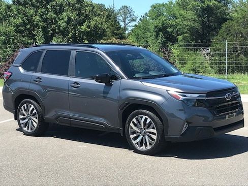 Certified 2025 Subaru Forester Touring w/ Popular Package - Touring AWD/4WD image 2