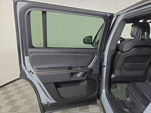 Used 2024 Rivian R1S Adventure AWD/4WD image 17