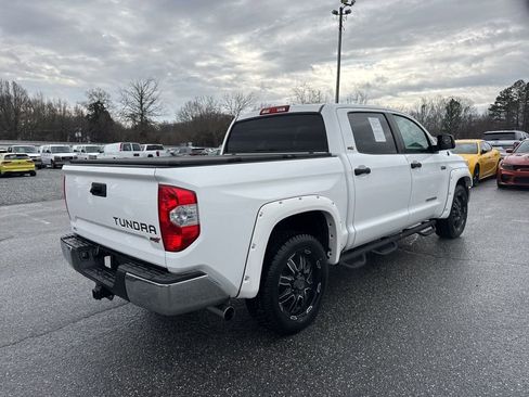 Used 2016 Toyota Tundra SR5 w/ SR5 Upgrade Package image 5