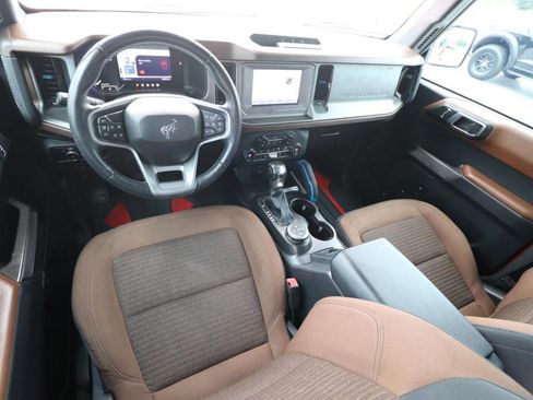 Used 2023 Ford Bronco Outer Banks AWD/4WD image 6