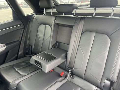 Used 2025 Audi Q3 2.0T Premium image 35