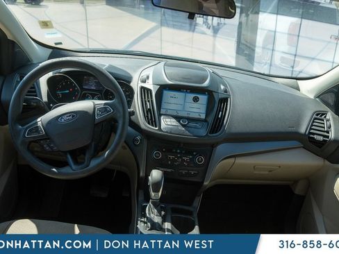 Used 2019 Ford Escape SE FWD image 4