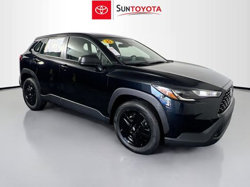 Used 2025 Toyota Corolla Cross L image 1