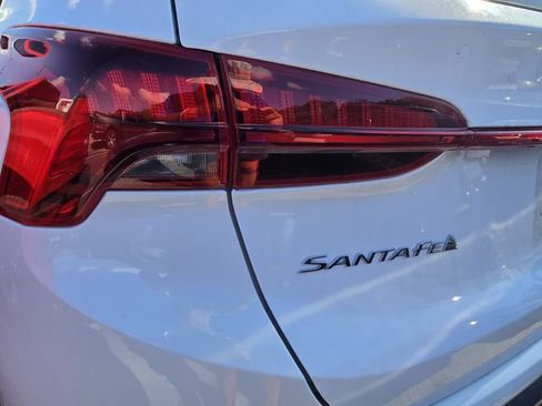 Used 2023 Hyundai Santa Fe SEL FWD image 8